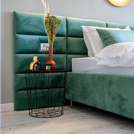 Golden Glow Hideaway