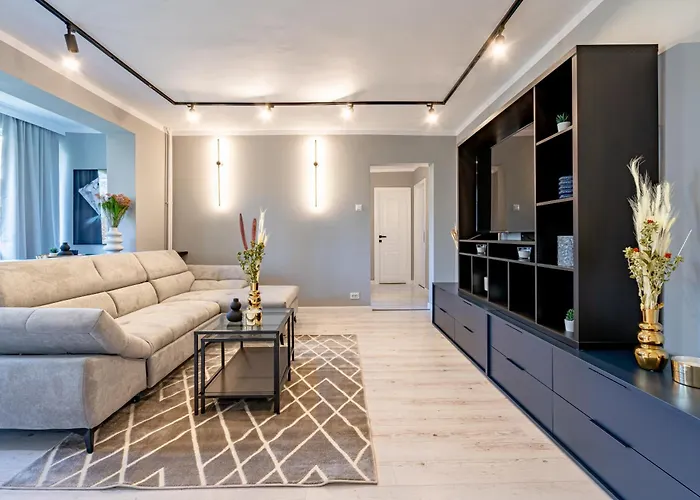 Golden Glow Hideaway Apartment Bucharest