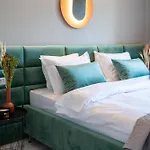 Golden Glow Hideaway Apartman Bukarest