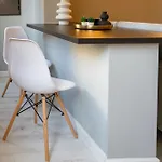 Golden Glow Hideaway Apartman