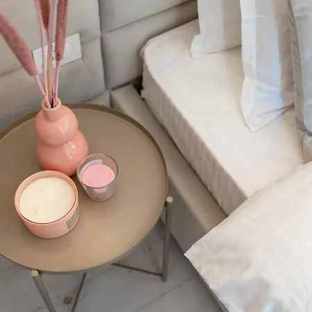 Apartment Golden Glow Hideaway