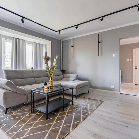 Golden Glow Hideaway * Bucharest