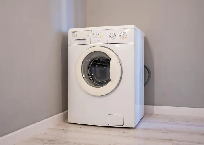 Golden Glow Hideaway *