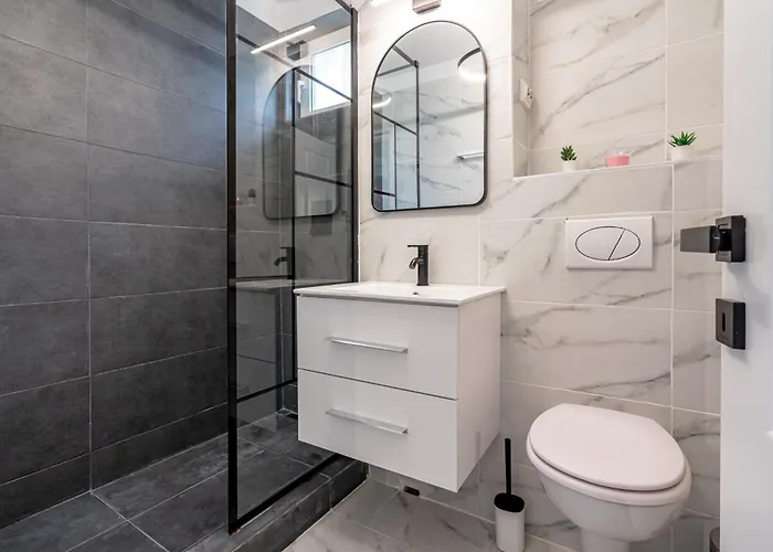 Golden Glow Hideaway Apartament