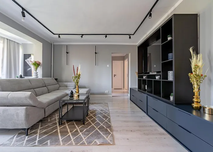 Golden Glow Hideaway