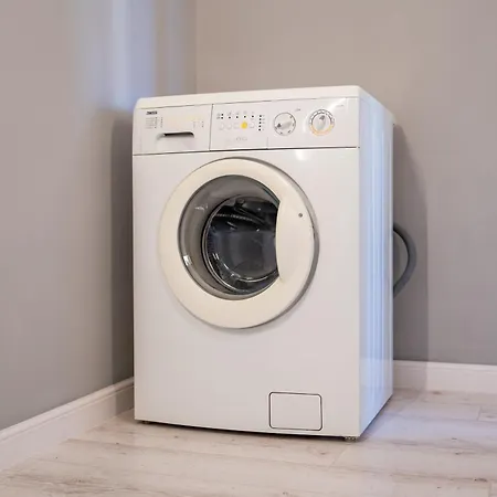 Golden Glow Hideaway *