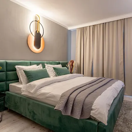 Golden Glow Hideaway